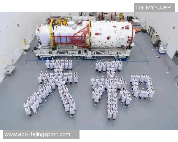 米奇强调团队合作的重要性号召全员每分钟全力以赴迎接胜利